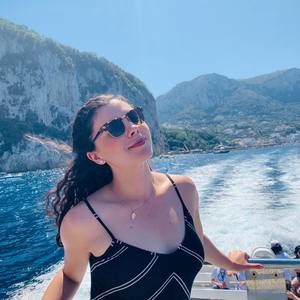 Meet your Posher, Garnet